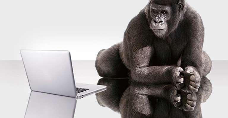 康宁Gorilla玻璃笔记本电脑和平板电脑