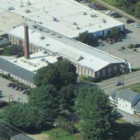 康宁公司位于新罕布什尔州基恩市的制造厂的鸟瞰图